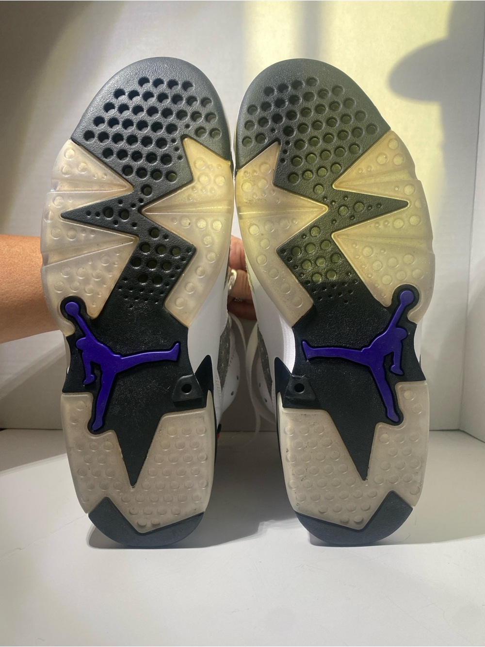 Air Jordan 6 Retro "Reflective" Style Code: CI3125-100, released in 2019) - Picture 4 of 7